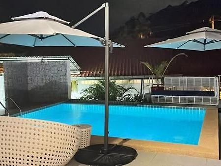 Elephant Sports Bar And Accommodation Пхукет Экстерьер фото